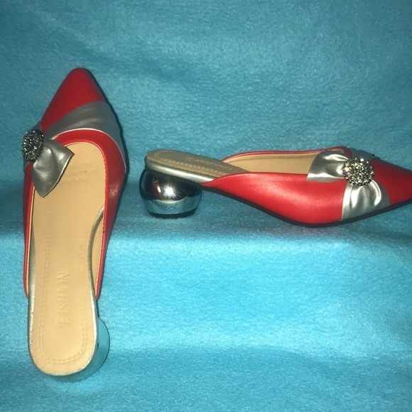 FASHION red & silver slip on leather ribbon embellished size 4 NEW Host Pick🎉🎉X2 - Picture 5 of 13